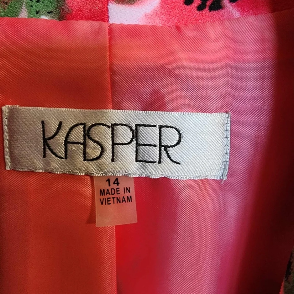 Pink Floral Kasper Blazer - Picture 3 of 3